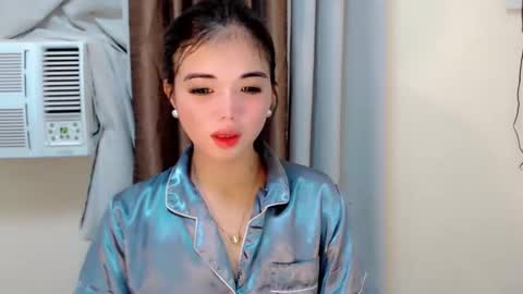 urcutie_ayah online show from 12.05.25