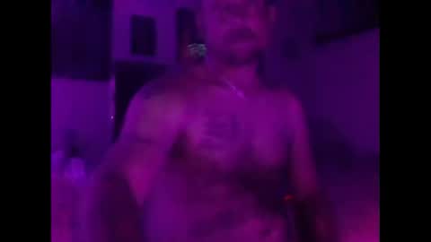 Snapshot of urdaddy875867 chatting on 11.27.25 urdaddy875867 online show from 11.27.25