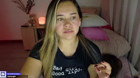Mia Miller online show from 06.21.26