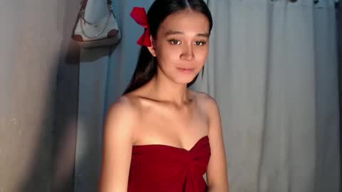 Snapshot of urdreamgirl_stephanie chatting on 04.29.26 stephanie online show from 04.29.26