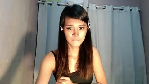 Snapshot of urdreamgirl_stephanie chatting on 05.16.26 stephanie online show from 05.16.26
