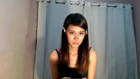 Snapshot of urdreamgirl_stephanie chatting on 05.16.26 stephanie online show from 05.16.26