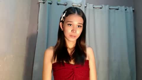 Snapshot of urdreamgirl_stephanie chatting on 05.24.26 stephanie online show from 05.24.26