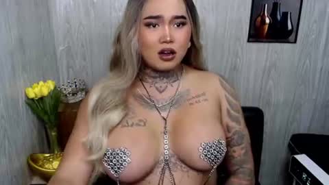Snapshot of urfabtattooqueen chatting on 07.06.26 Maxxie online show from 07.06.26