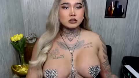 Snapshot of urfabtattooqueen chatting on 07.06.26 Maxxie online show from 07.06.26