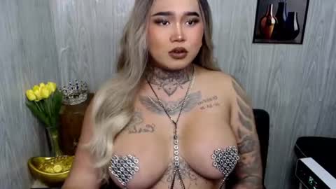 Snapshot of urfabtattooqueen chatting on 07.08.26 Maxxie online show from 07.08.26