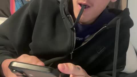 Snapshot of urfavcock6918 chatting on 01.28.25 urfavcock6918 online show from 01.28.25