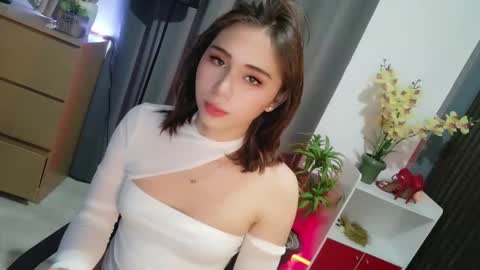 urfave_bbgirl online show from 05.06.26