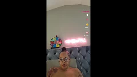 urfaveriri online show from 11.25.25