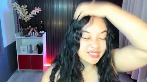 Snapshot of urfavouritecravings chatting on 10.26.25 Scarlet online show from 10.26.25