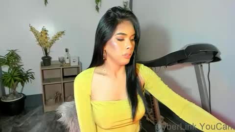 Angela Cullens online show from 12.26.24