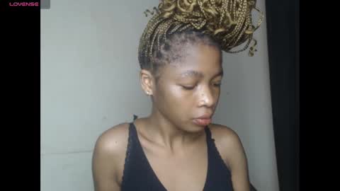 Snapshot of urflirtydoll chatting on 01.19.25 urflirtydoll online show from 01.19.25