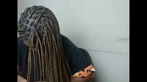 Snapshot of urflirtydoll chatting on 01.20.25 urflirtydoll online show from 01.20.25