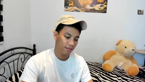 urfucker_vinz online show from 05.17.26