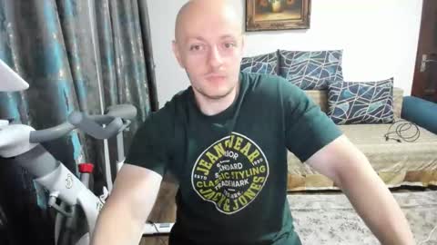 UrGymCrush online show from 10.06.25