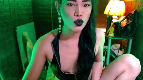 queen norelle online show from 04.23.26