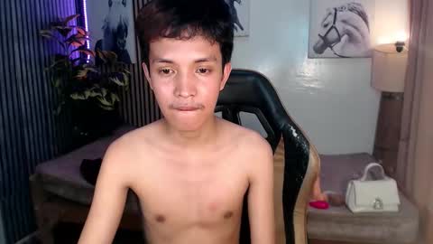 Snapshot of urhot_johny chatting on 04.11.26 urhot_johny online show from 04.11.26