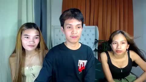 Snapshot of urhot_johny chatting on 04.23.26 urhot_johny online show from 04.23.26