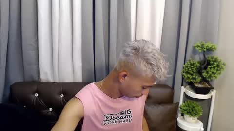 Snapshot of urhotfuckingass chatting on 06.07.26 richard online show from 06.07.26