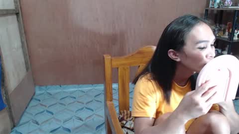 urhotgian online show from 06.09.26