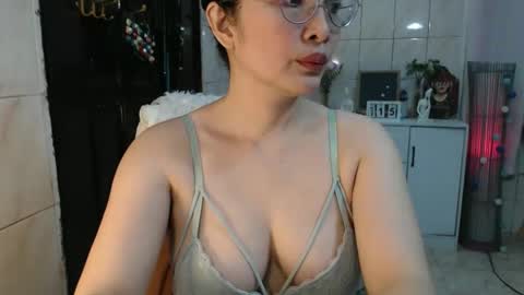 urhotmistress02 online show from 03.16.26