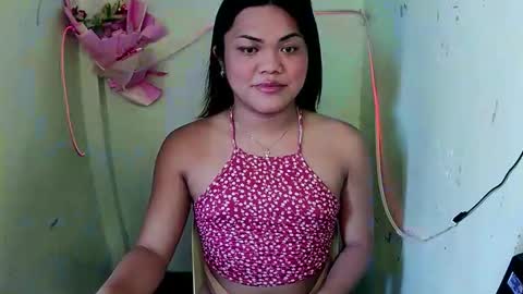 urhottie_bella online show from 10.20.25
