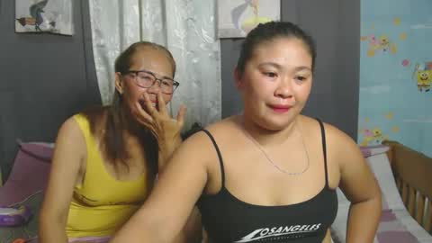 Snapshot of urhotvivian11 chatting on 11.04.25 urhotvivian11 online show from 11.04.25