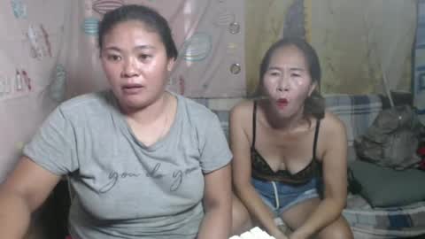 urhotvivian11 online show from 06.18.26