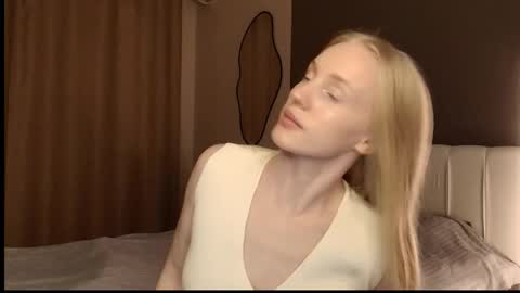 ElizabethLizy online show from 05.29.26