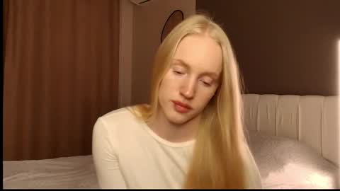 ElizabethLizy online show from 05.31.26