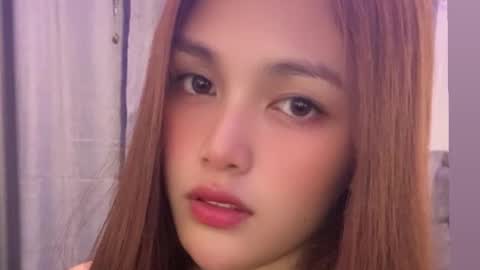 Amira online show from 02.05.25