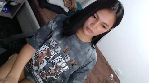 Amira online show from 03.04.25