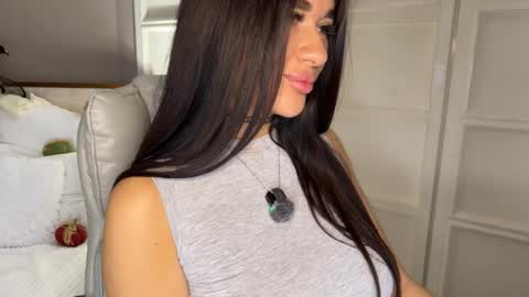 Snapshot of urlillshy chatting on 10.27.25 Kristina online show from 10.27.25