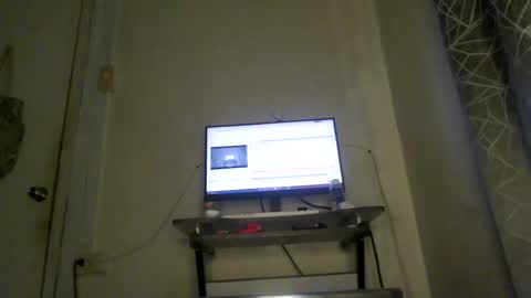Snapshot of urlovely_hait chatting on 06.18.26 Sham online show from 06.18.26