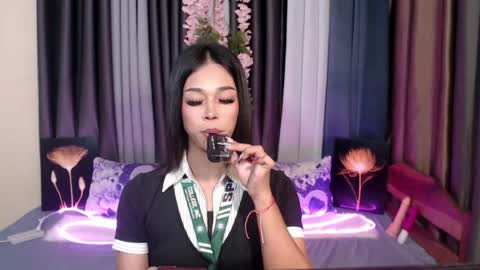 urlovely_jemma online show from 07.30.26