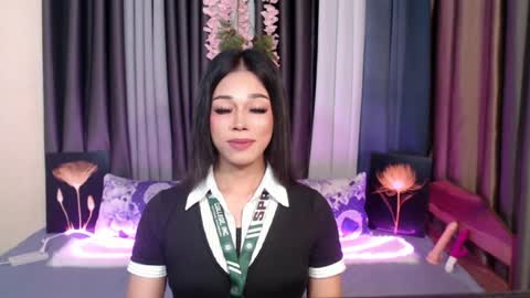 urlovely_jemma online show from 08.02.26
