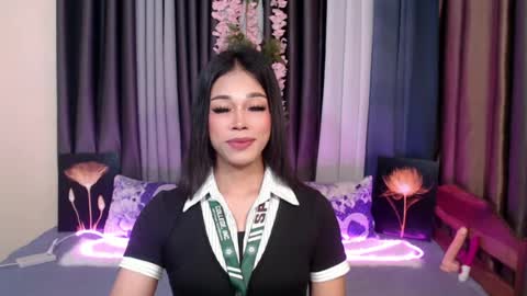 urlovely_jemma online show from 08.05.26