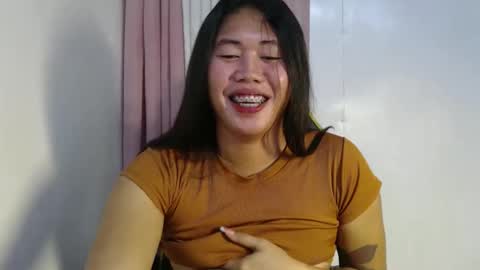 Sofie online show from 10.25.25