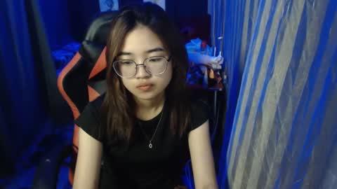 Snapshot of urlovelychinita chatting on 02.01.25 urlovelychinita online show from 02.01.25