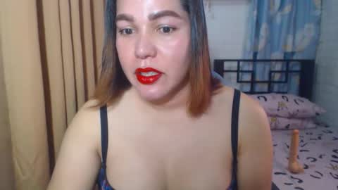 Snapshot of urlovercockxxx chatting on 05.13.26 janah online show from 05.13.26