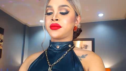 Snapshot of urmajestytyra chatting on 01.22.25 UrMajestyTyra online show from 01.22.25