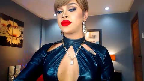 Snapshot of urmajestytyra chatting on 01.24.25 UrMajestyTyra online show from 01.24.25