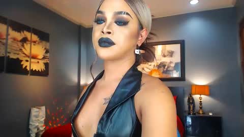 Snapshot of urmajestytyra chatting on 02.21.25 UrMajestyTyra online show from 02.21.25