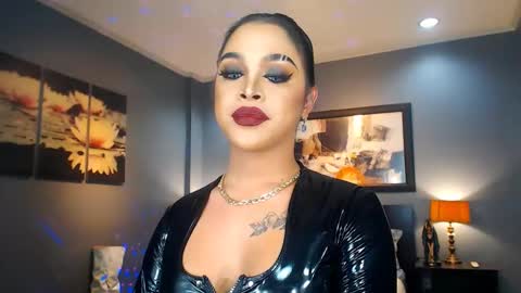 Snapshot of urmajestytyra chatting on 03.02.25 UrMajestyTyra online show from 03.02.25