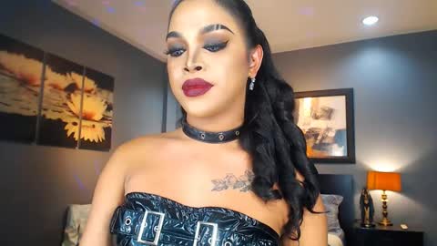 Snapshot of urmajestytyra chatting on 03.03.25 UrMajestyTyra online show from 03.03.25