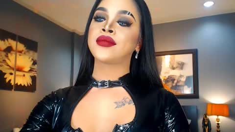 Snapshot of urmajestytyra chatting on 03.05.25 UrMajestyTyra online show from 03.05.25