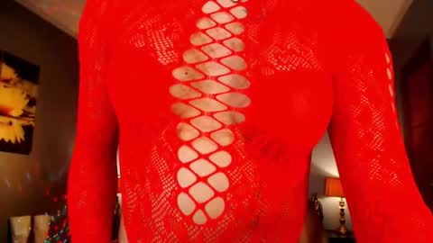 Snapshot of urmajestytyra chatting on 12.14.25 UrMajestyTyra online show from 12.14.25