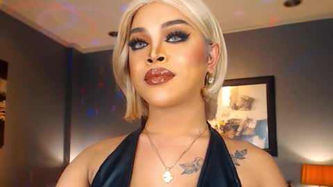 UrMajestyTyra online show from 02.04.26