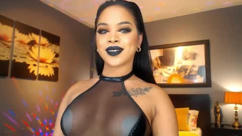 UrMajestyTyra online show from 04.21.26
