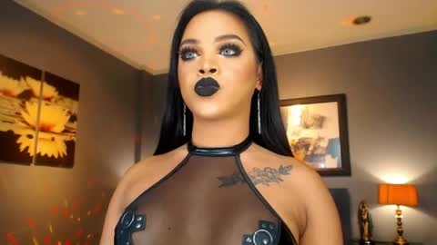 UrMajestyTyra online show from 05.02.26